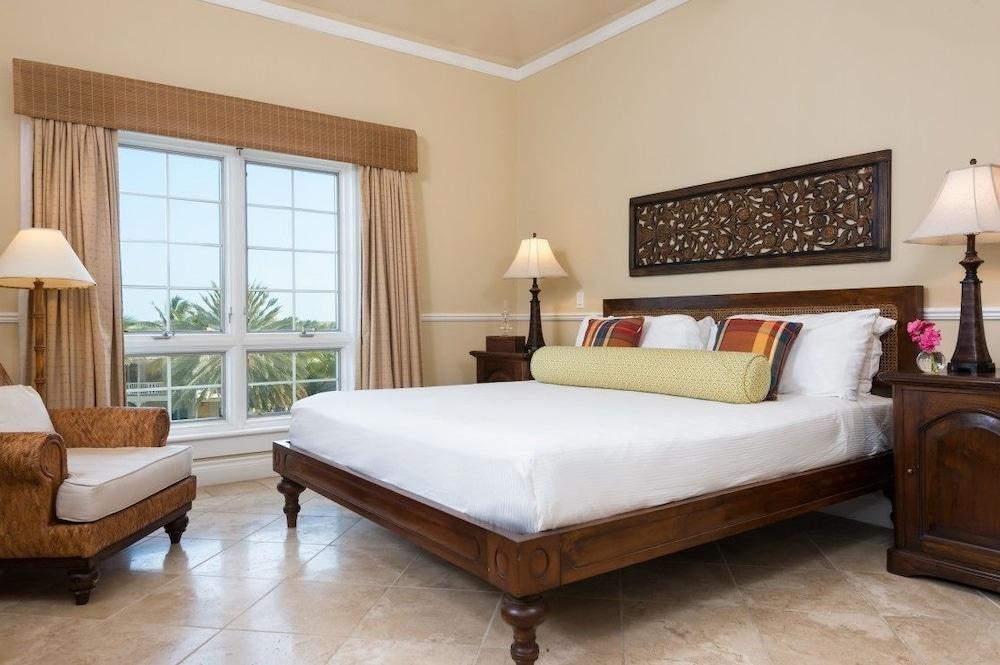 Point Grace Hotel Grace Bay Eksteriør billede