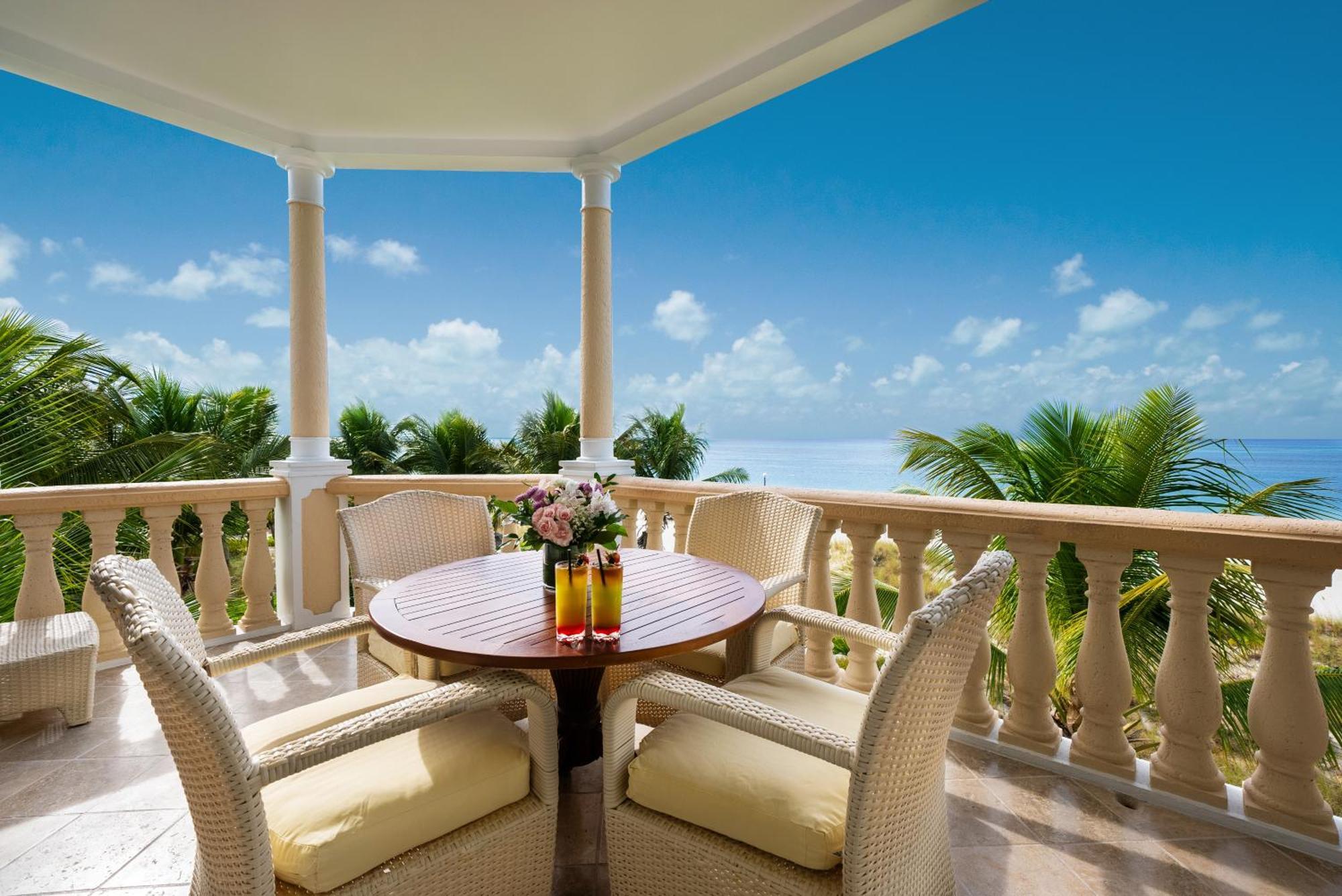 Point Grace Hotel Grace Bay Eksteriør billede